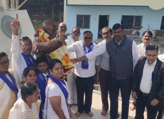 हिंगण्यात बसपाचे भारतरत्न डॉ. बाबासाहेबांना मानवंदनेने अभिवादन…