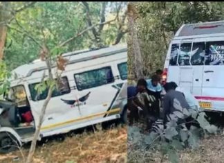 चिखलदऱ्यात थरार…20 प्रवाशांचा जीव वाचवण्यासाठी सुमित ने दिली प्राणाची आहुती…