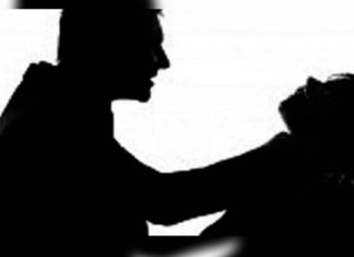 तीन वर्षाच्या चिमूरड्याची शी कपड्याला लागली म्हणून गळा दाबून हत्या….