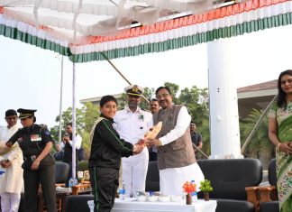 “ना पूछो ज़माने को क्या हमारी कहानी है, हमारी पहचान तो बस इतनी है कि हम हिन्दुस्तानी हैं..”-आ.सुधीर मुनगंटीवार