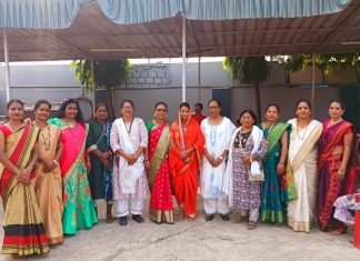 वेशभूषा स्पर्धेत रुपाली सोनारकर यांचा पहिला क्रमांक…