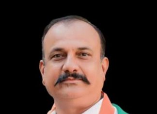 सत्तेच्या मलिद्यासाठी भाजपच्या मांडीवर बसणाऱ्या त्या 12 काँगेसी नगर सेवकांना बसावे लागणार घरी..?